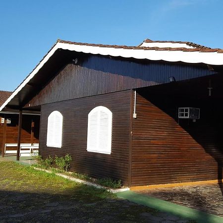 Chales Schina Hotel Bertioga Buitenkant foto